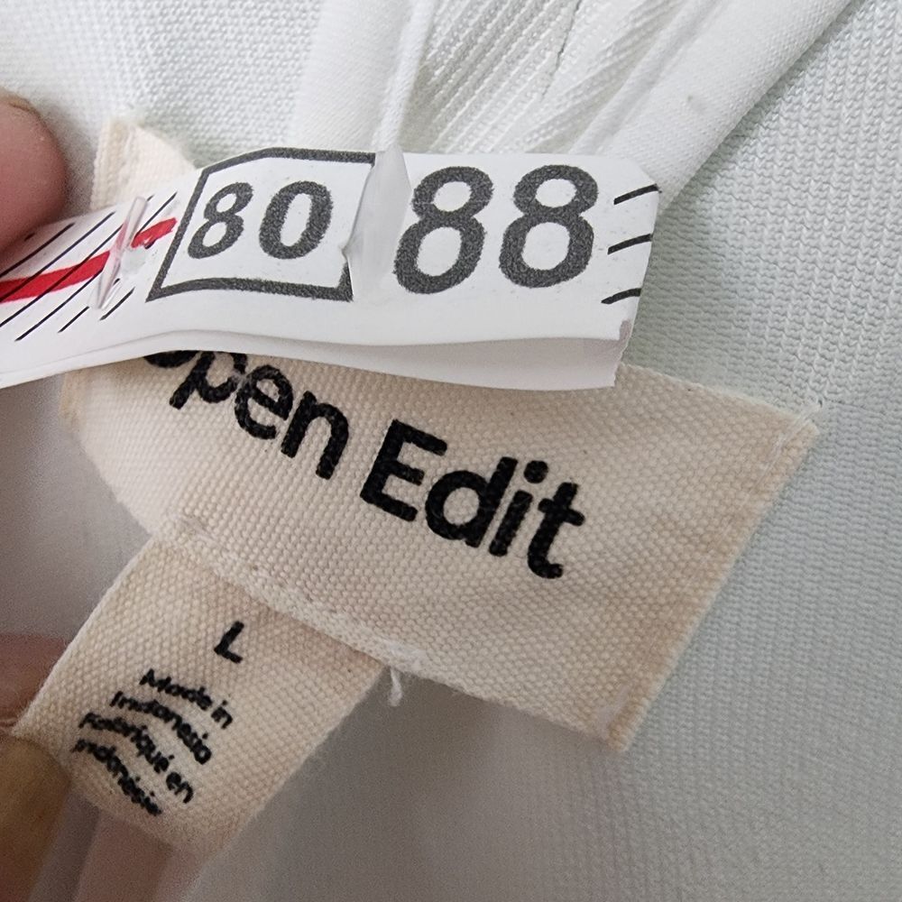 Open Edit Button Front Minimalist Versatile White… - image 4